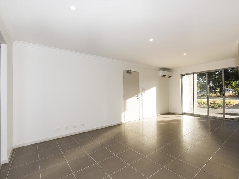 7/9 Central Terrace, Beckenham WA 6107