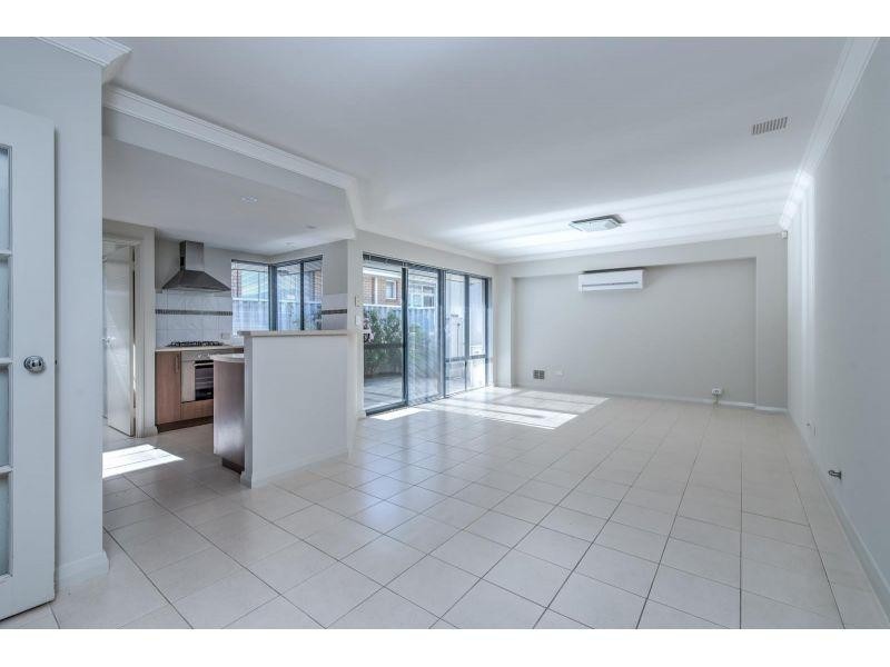 1/11 Sylvia Street, Balcatta WA 6021