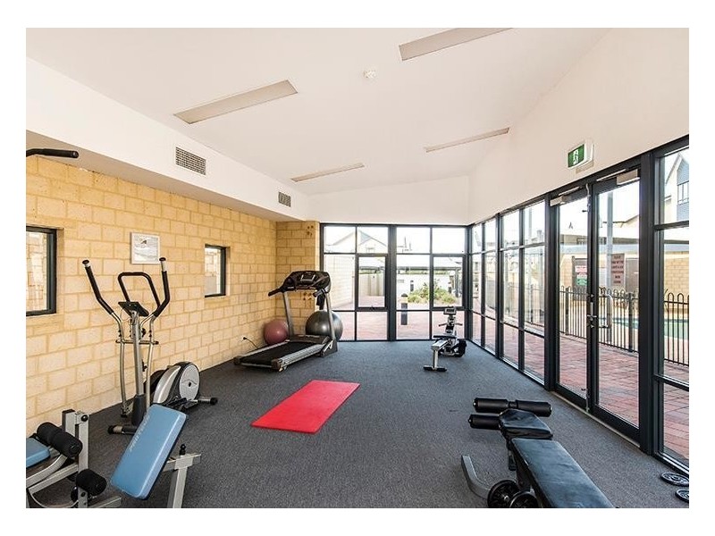 42/162 Lakeside Drive, Joondalup WA 6027