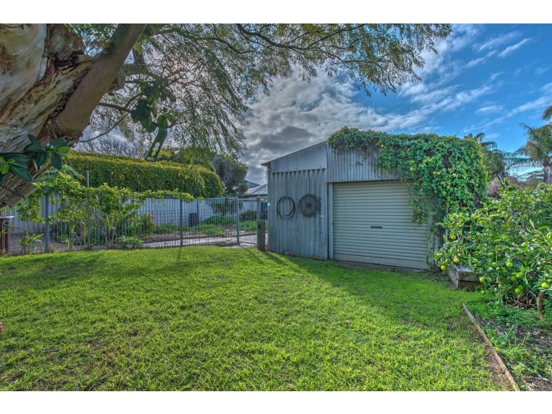 20 Carmody Street, Hamilton Hill WA 6163