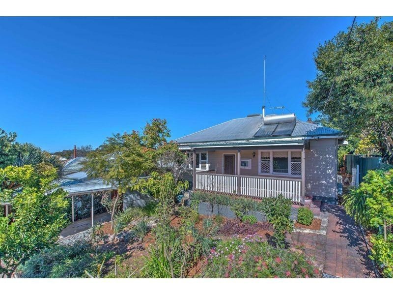 98 Roberts Street, Bayswater WA 6053