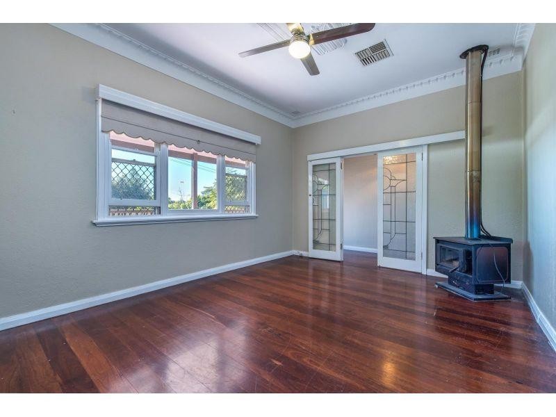 98 Roberts Street, Bayswater WA 6053
