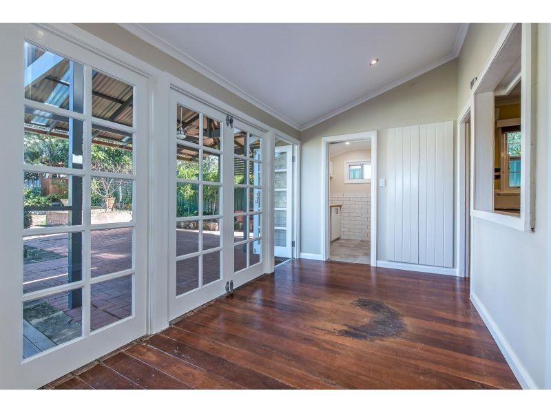 98 Roberts Street, Bayswater WA 6053