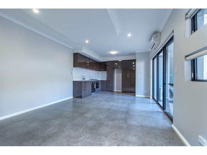 2/16 Wheatley Street, Kewdale WA 6105