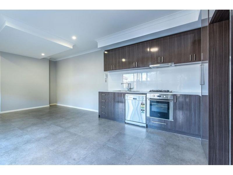 2/16 Wheatley Street, Kewdale WA 6105