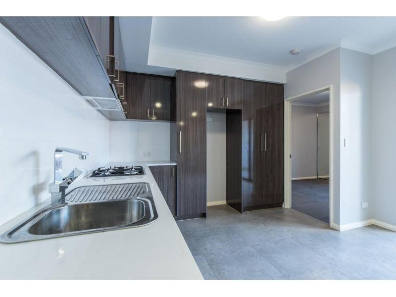 2/16 Wheatley Street, Kewdale WA 6105