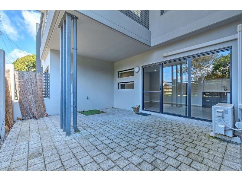 2/16 Wheatley Street, Kewdale WA 6105