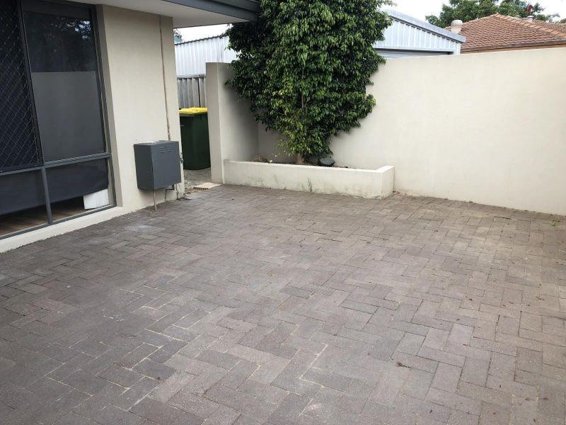 2 Napier Street, Brookdale WA 6112