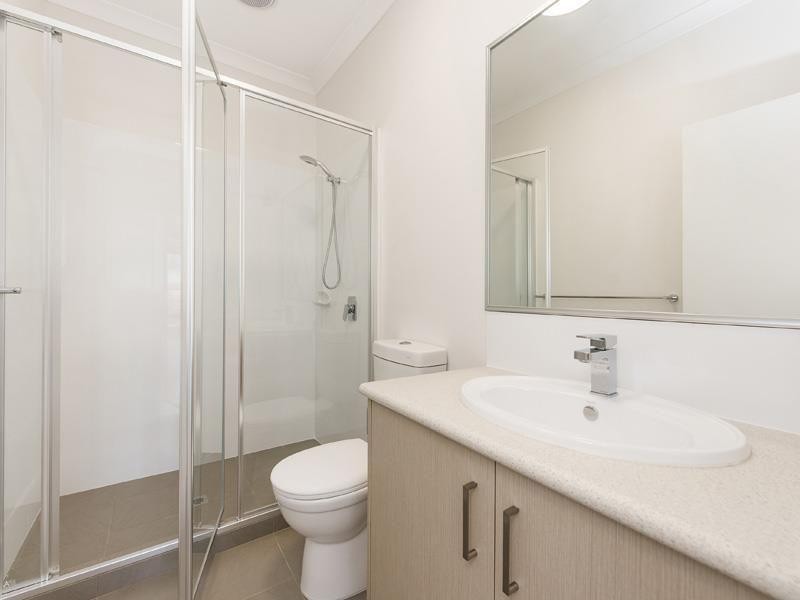 5/2 Scroop Way, Spearwood WA 6163