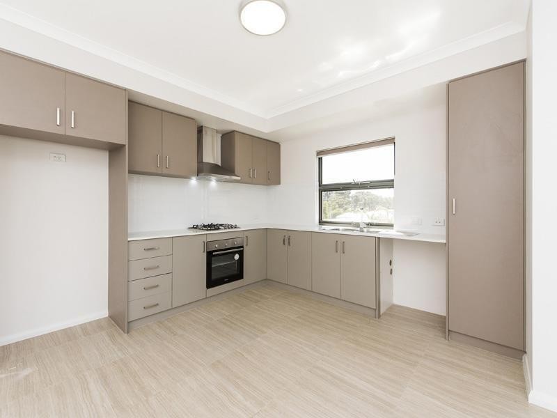5/2 Scroop Way, Spearwood WA 6163
