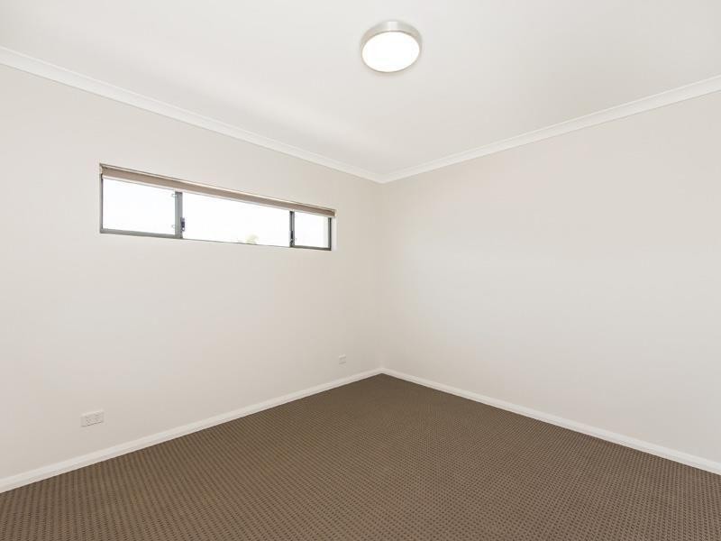 5/2 Scroop Way, Spearwood WA 6163