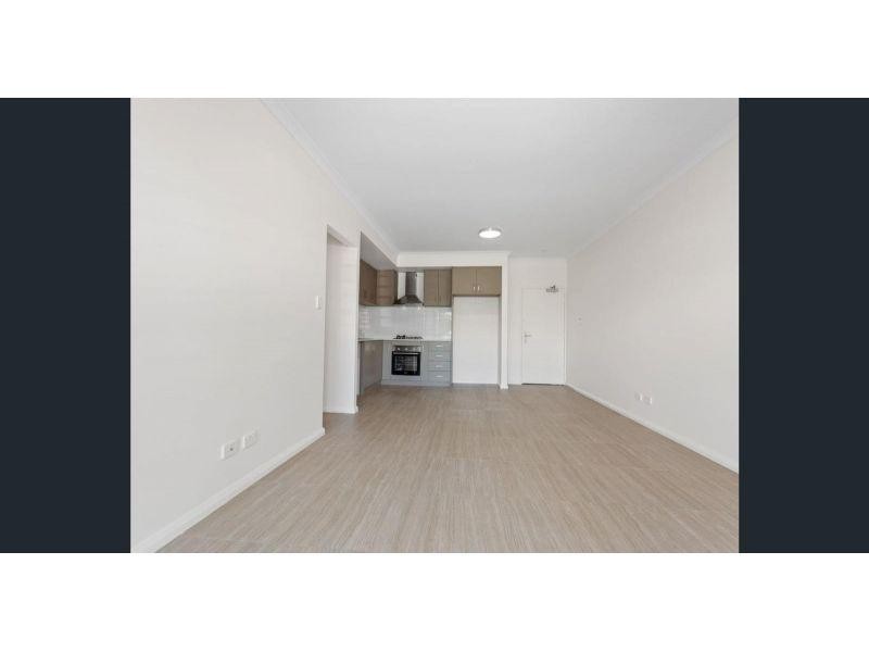 8/2 Scroop Way, Spearwood WA 6163