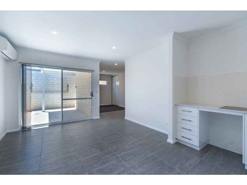 82A Forrest Road, Hamilton Hill WA 6163