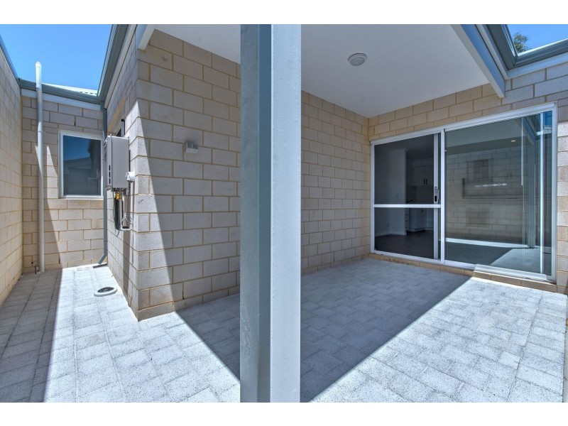 82A Forrest Road, Hamilton Hill WA 6163