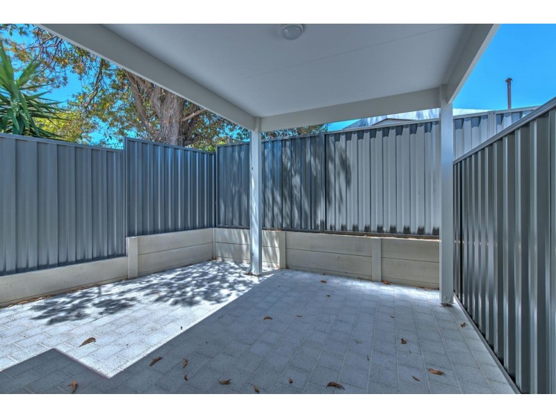 82B Forrest Road, Hamilton Hill WA 6163