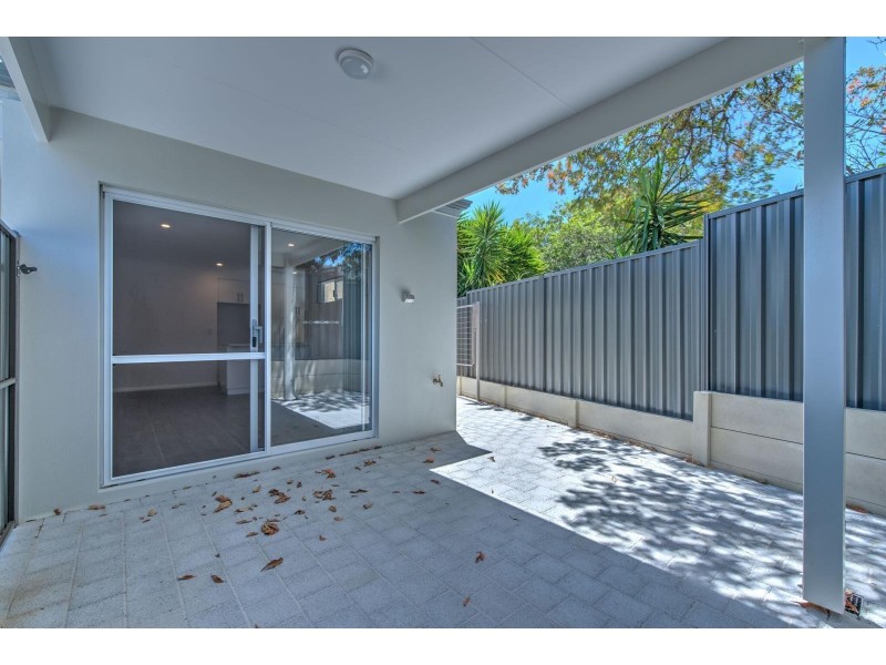 82B Forrest Road, Hamilton Hill WA 6163