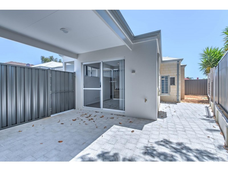 82B Forrest Road, Hamilton Hill WA 6163