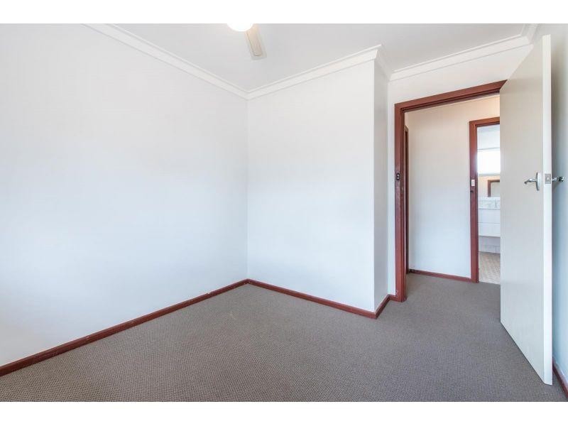 11 Brett Place, Gosnells WA 6110