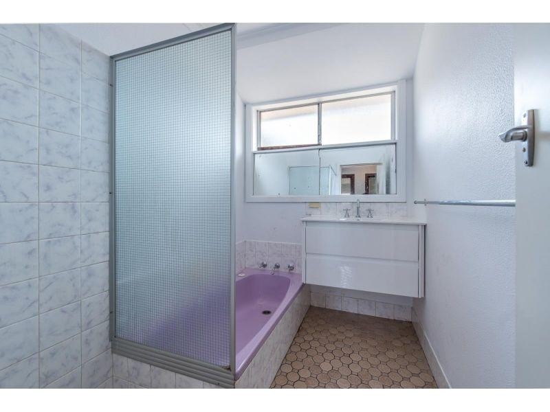 11 Brett Place, Gosnells WA 6110