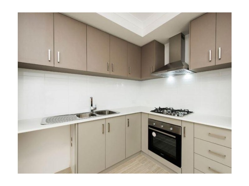 2/2 Scroop Way, Spearwood WA 6163