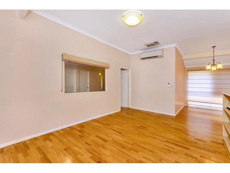 9 Spoonbill Place, Queens Park WA 6107