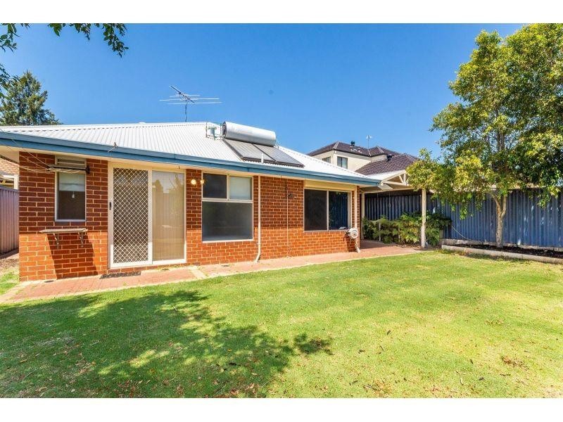 9 Spoonbill Place, Queens Park WA 6107