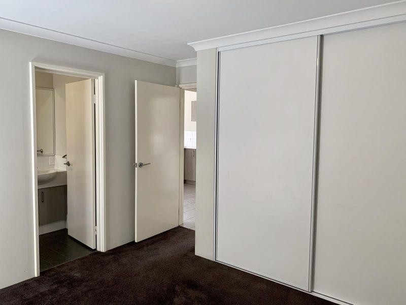 2/98 Entrance Road, Spearwood WA 6163