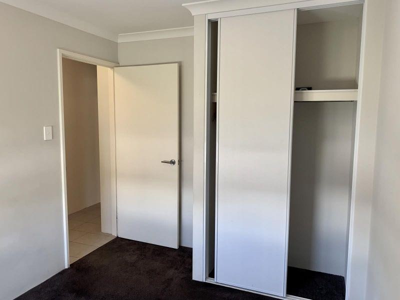 2/98 Entrance Road, Spearwood WA 6163