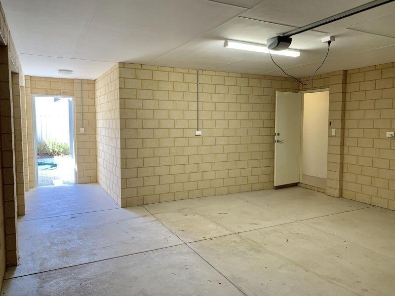 2/98 Entrance Road, Spearwood WA 6163