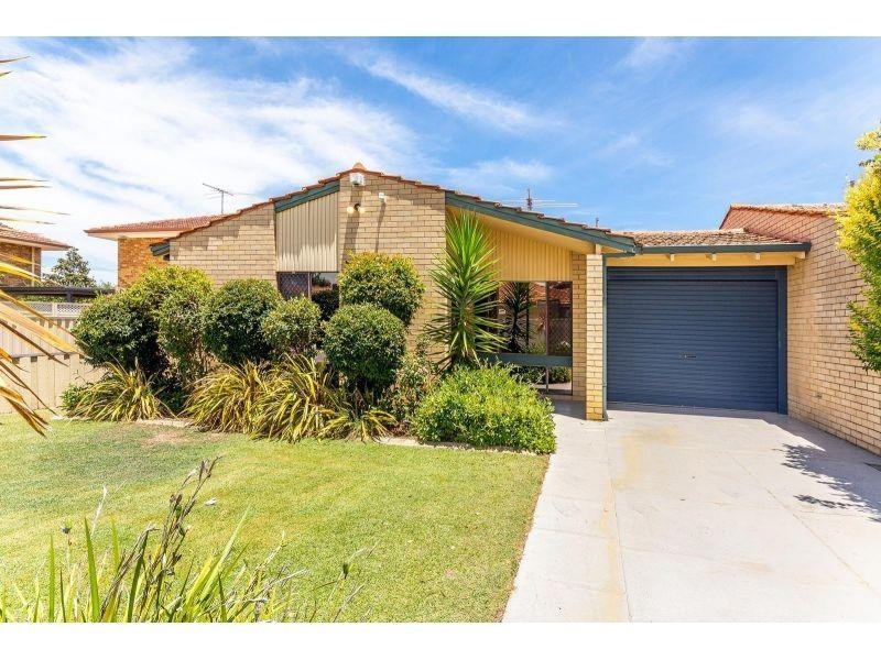 1 Dalmatia Place, Como WA 6152