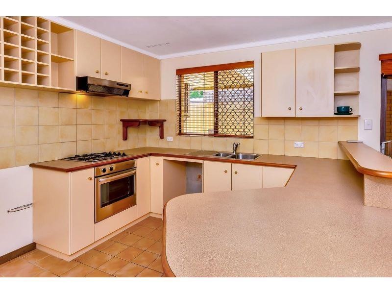 1 Dalmatia Place, Como WA 6152