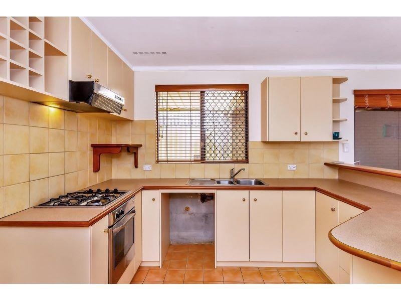 1 Dalmatia Place, Como WA 6152