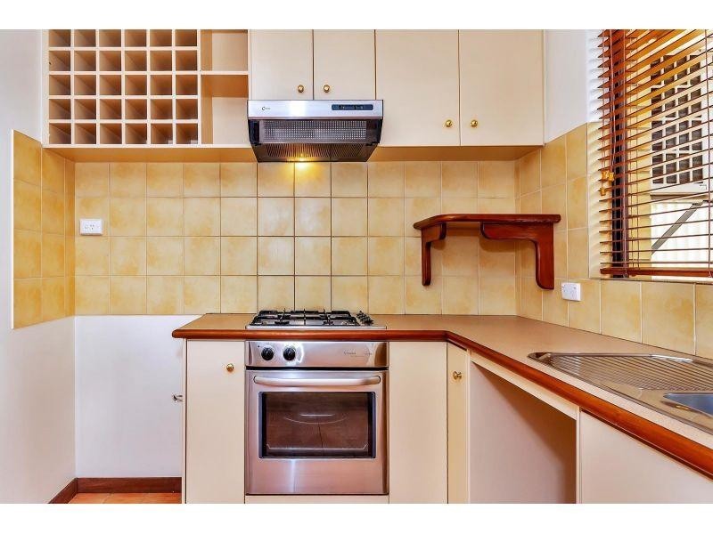 1 Dalmatia Place, Como WA 6152