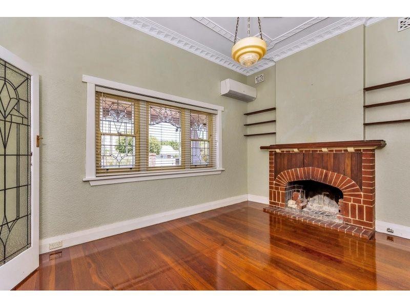 12 Cox Street, Bayswater WA 6053