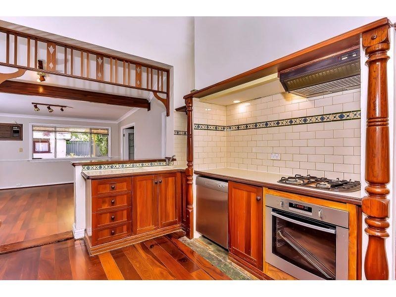 12 Cox Street, Bayswater WA 6053