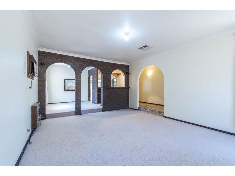 5 Delwood Place, Willetton WA 6155