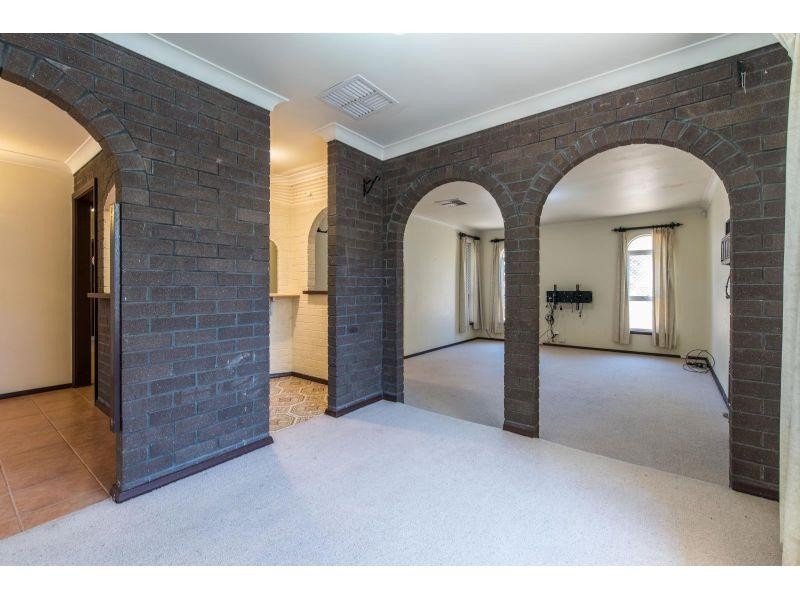 5 Delwood Place, Willetton WA 6155