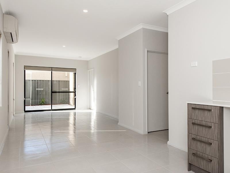 30/1 Balfour Road, Swan View WA 6056