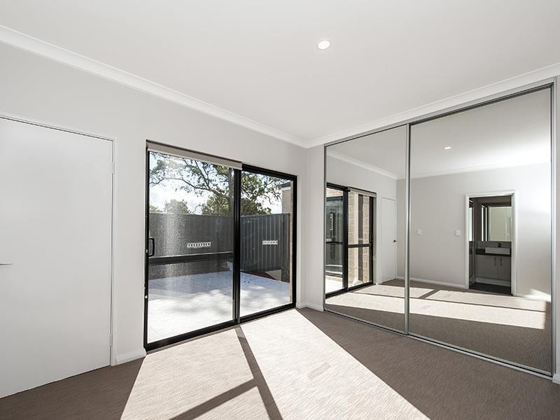 30/1 Balfour Road, Swan View WA 6056