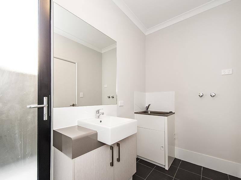 30/1 Balfour Road, Swan View WA 6056