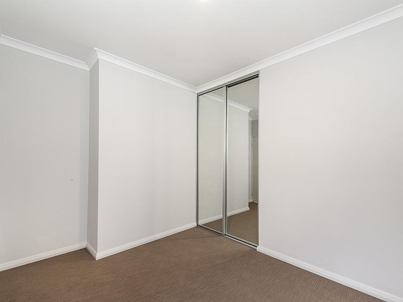 30/1 Balfour Road, Swan View WA 6056