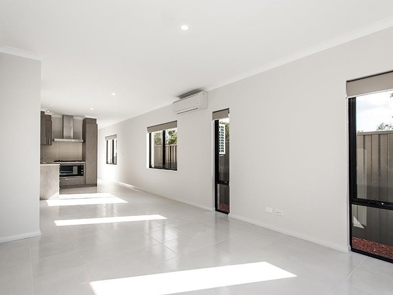 30/1 Balfour Road, Swan View WA 6056