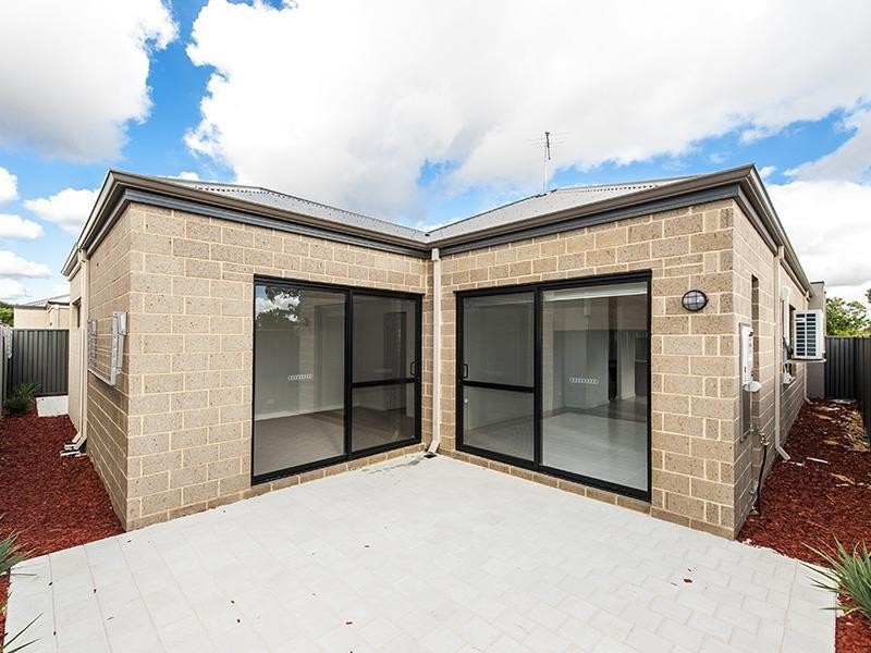 30/1 Balfour Road, Swan View WA 6056