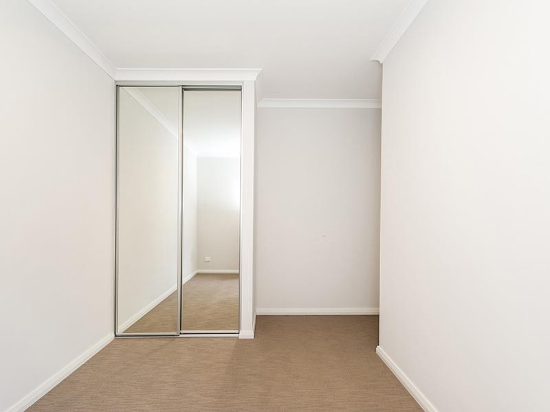 30/1 Balfour Road, Swan View WA 6056