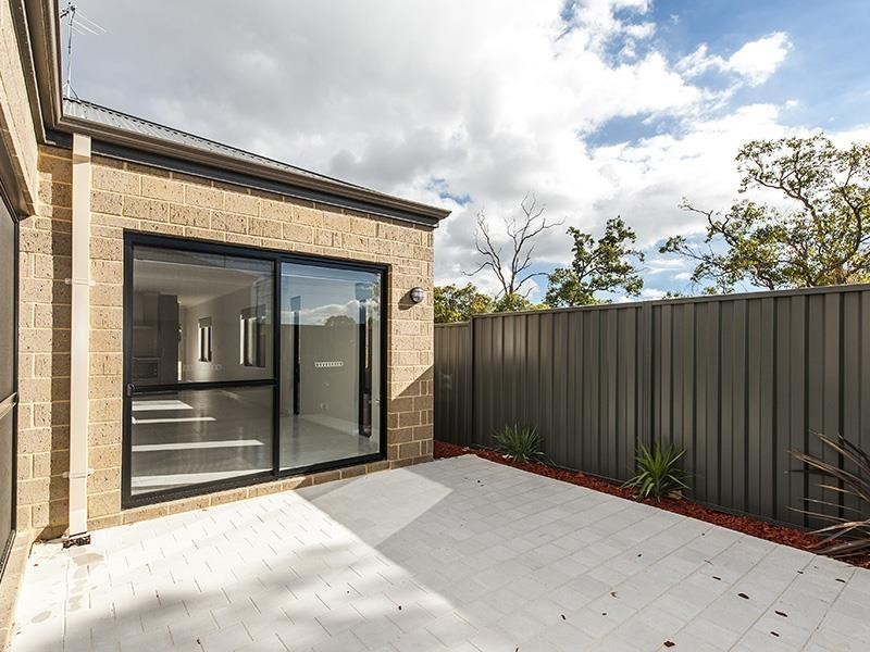 30/1 Balfour Road, Swan View WA 6056