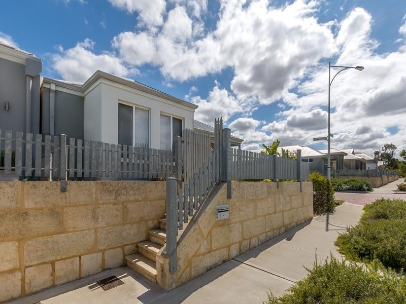 18 Mainsheet Way, Alkimos WA 6038
