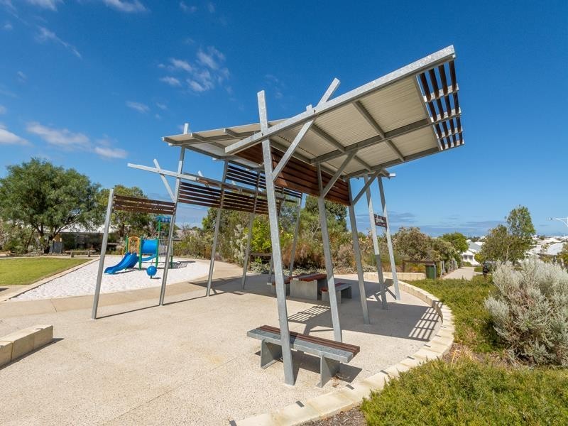 18 Mainsheet Way, Alkimos WA 6038