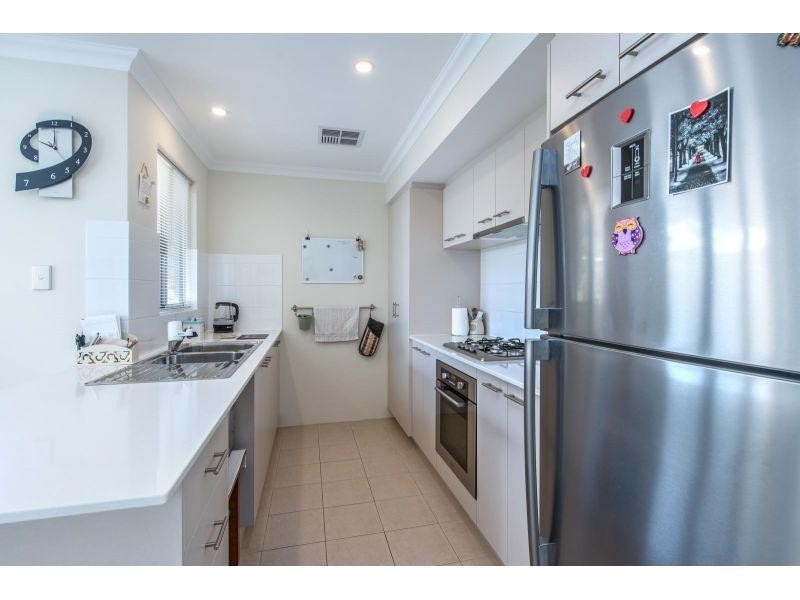 21/27 Barfield Road, Hammond Park WA 6164