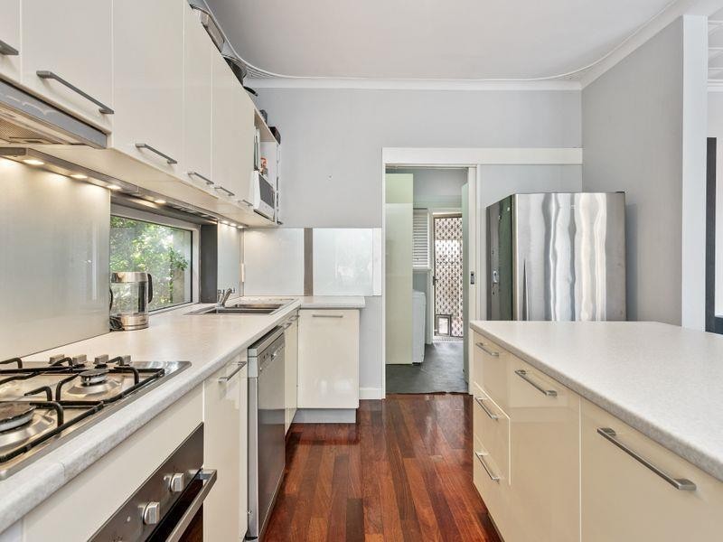75 Upton Street, St James WA 6102