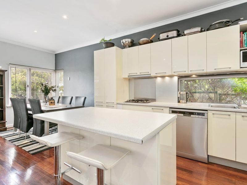 75 Upton Street, St James WA 6102